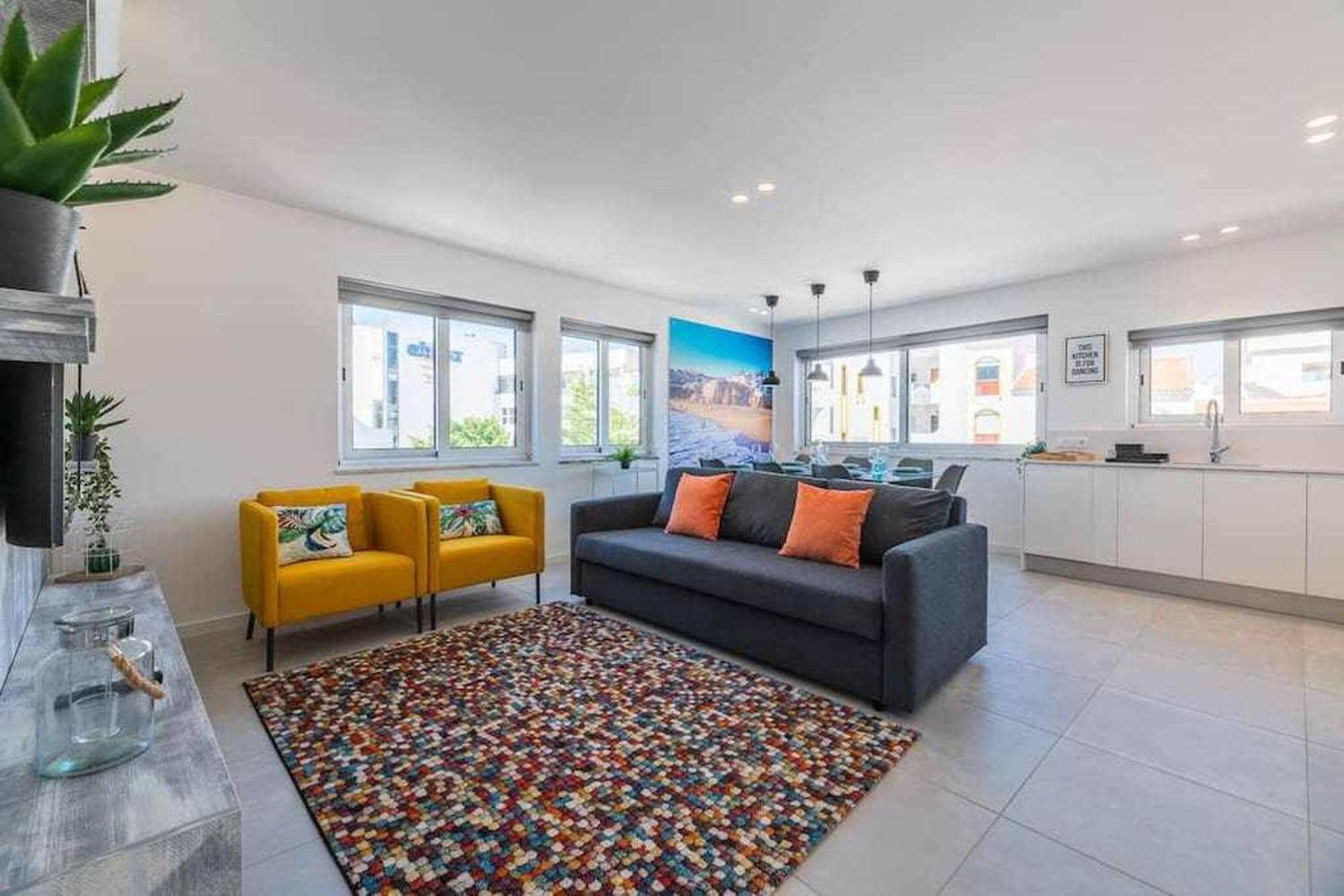 Central Town 2-Bedroom Apartment Albufeira Exteriör bild